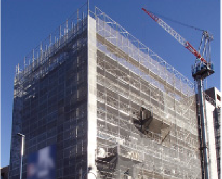 専用はね出しステージ：RCの型枠工事も効率化